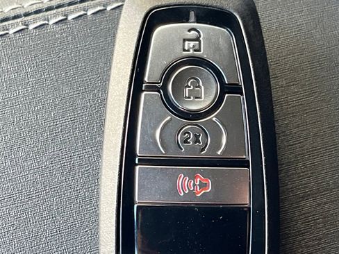 New 2025 Ford Bronco Outer Banks image 18