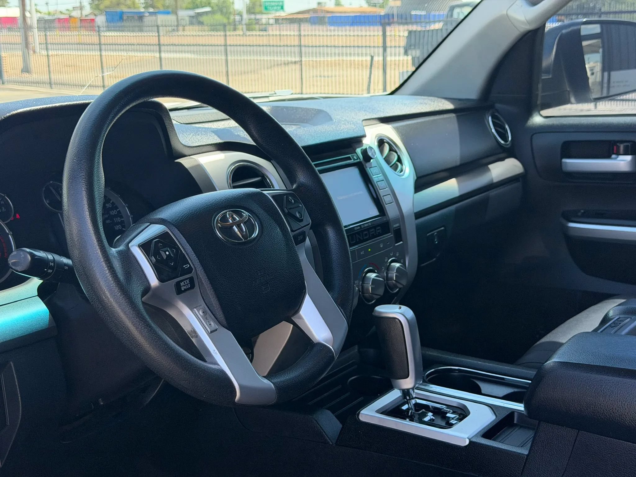 Used 2016 Toyota Tundra SR5 w/ SR5 Upgrade Package RWD image 17