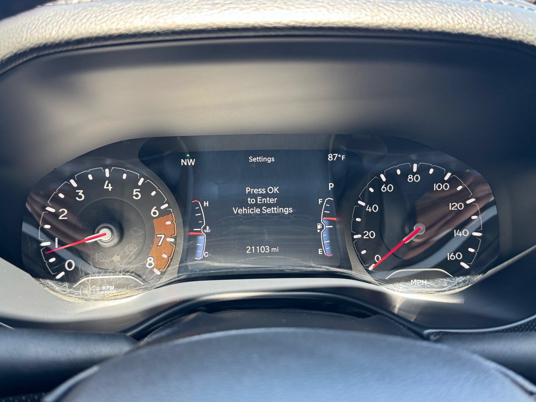Used 2024 Jeep Compass Latitude w/ Sun and Sound Group AWD/4WD image 14