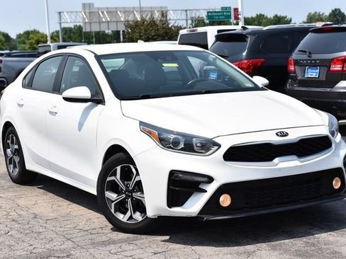 Used 2021 Kia Forte LXS FWD image 2