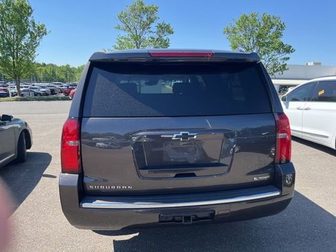 Used 2018 Chevrolet Suburban Premier image 5