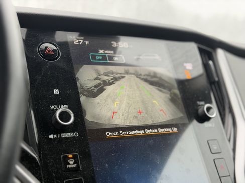 Used 2023 Subaru Outback Premium image 4