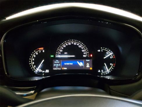 Used 2018 Cadillac XT5 FWD image 19