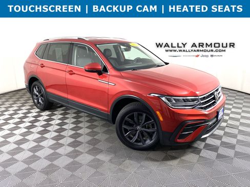Used 2022 Volkswagen Tiguan SE image 1