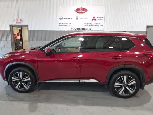 Used 2022 Nissan Rogue Platinum w/ Head-Up Display Package AWD/4WD image 6