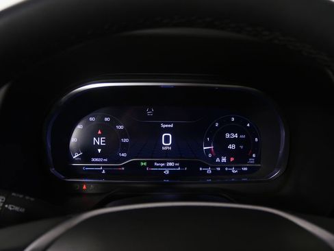 Used 2023 GMC Yukon SLT w/ SLT Premium Package image 20