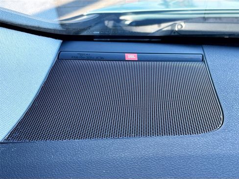 Used 2018 Toyota Prius Four Touring image 20