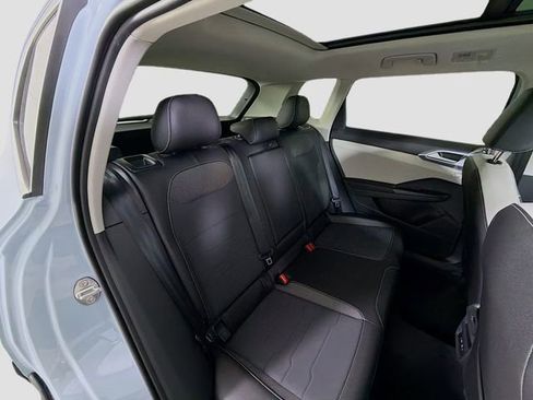 New 2026 Volkswagen Taos SE FWD image 27
