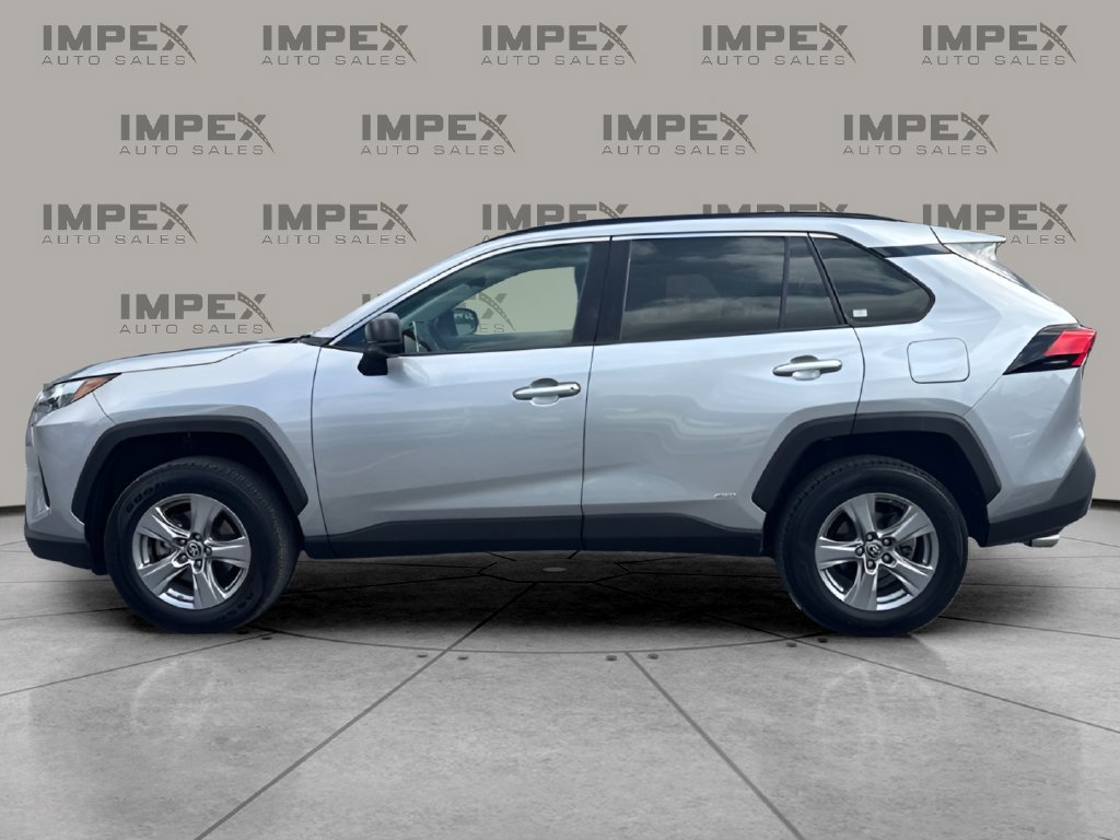 Used 2023 Toyota RAV4 LE AWD/4WD image 2