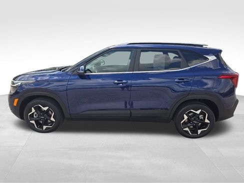 Used 2024 Kia Seltos EX AWD/4WD image 8
