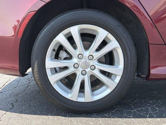 Used 2016 Chrysler 200 Limited w/ Convenience Group FWD image 16