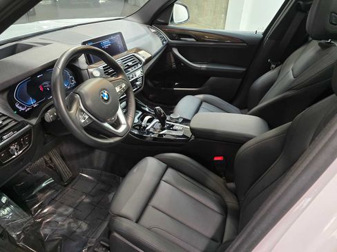 Used 2021 BMW X3 xDrive30e w/ Premium Package image 2
