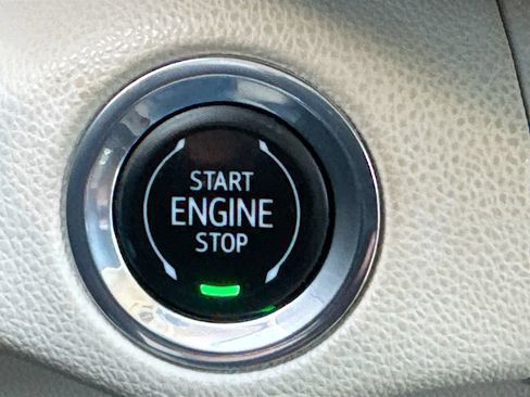 Used 2021 Buick Envision Avenir FWD image 19