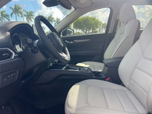 Used 2025 MAZDA CX-5 AWD 2.5 S w/ Preferred Package image 16