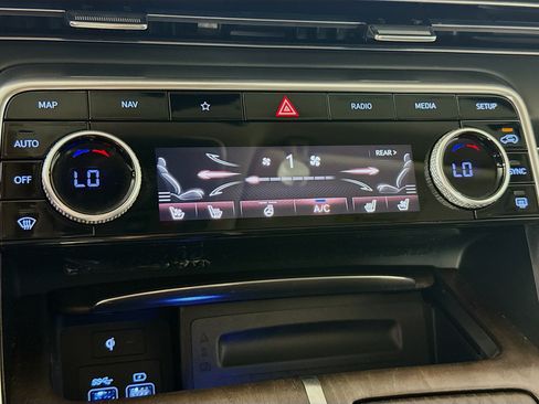 Used 2024 Genesis GV80 3.5T Prestige Signature AWD/4WD image 19