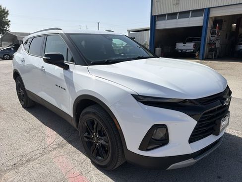 Used 2021 Chevrolet Blazer LT FWD image 11
