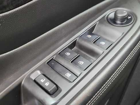 Used 2014 Buick Encore FWD image 27