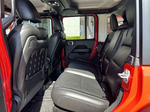 Used 2022 Jeep Wrangler Unlimited Rubicon 4xe w/ Cold Weather Group image 20