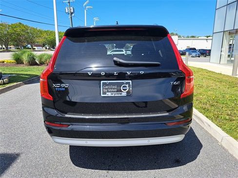 Used 2022 Volvo XC90 T6 Momentum w/ Climate Package image 6