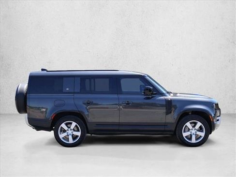Used 2023 Land Rover Defender 130 First Edition AWD/4WD image 4