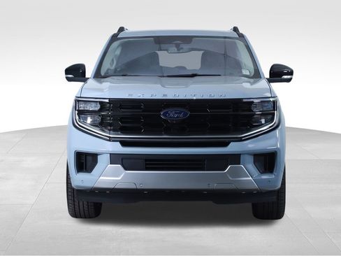 New 2025 Ford Expedition Platinum w/ Driver's Package image 10