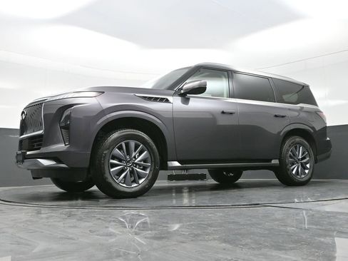 Used 2025 INFINITI QX80 Pure image 11