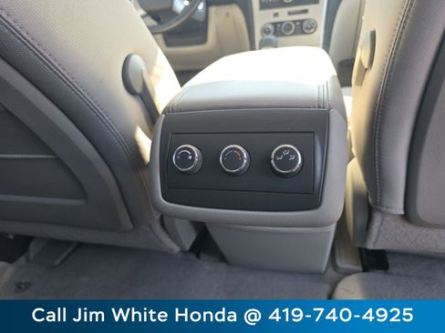 Used 2009 GMC Acadia SLE w/ Visibility Package FWD image 19