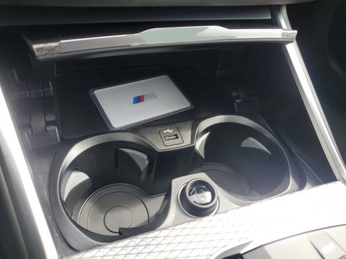 Used 2025 BMW 330i Sedan w/ M Sport Package image 27