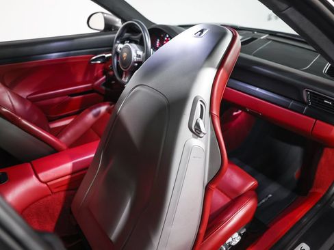 Used 2015 Porsche 911 Carrera GTS RWD image 27