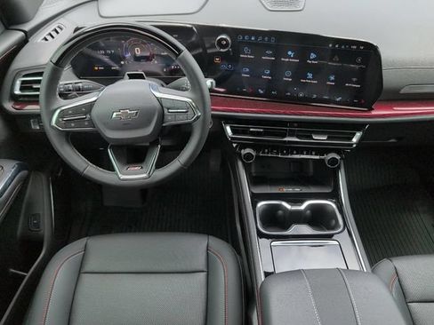 New 2026 Chevrolet Traverse Z71 w/ Enhanced Driving Package AWD/4WD image 4