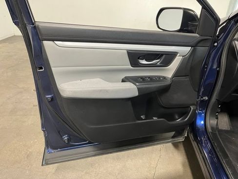 Used 2017 Honda CR-V LX image 25