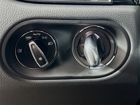 New 2026 Porsche Macan image 11