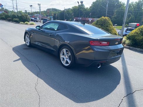 Used 2018 Chevrolet Camaro LT RWD image 4