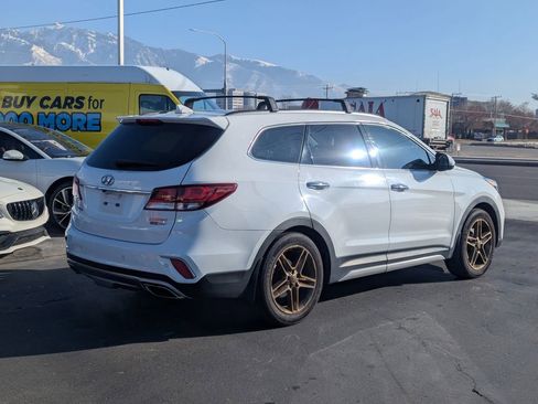 Used 2018 Hyundai Santa Fe Limited image 4