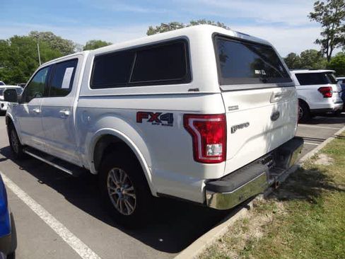 Used 2017 Ford F150 Lariat w/ Trailer Tow Package image 9