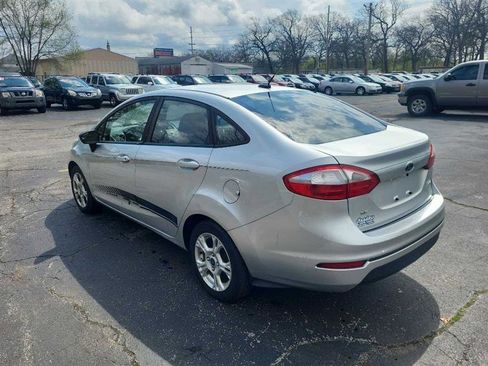 Used 2014 Ford Fiesta SE FWD image 4