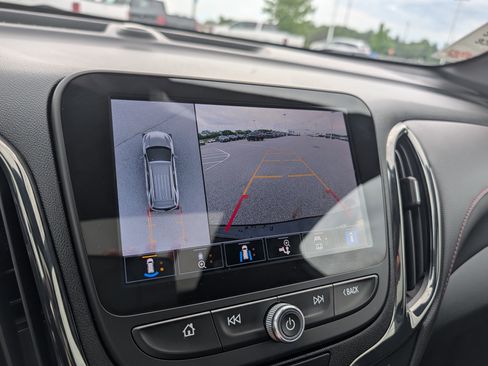 Used 2023 Chevrolet Equinox RS AWD/4WD image 31