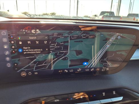 Used 2025 Buick Enclave Preferred image 10