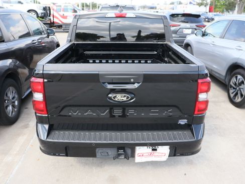 Used 2025 Ford Maverick Lobo image 8