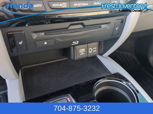Used 2022 Honda Pilot Touring image 26