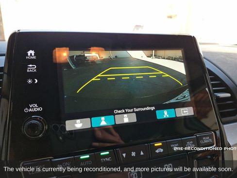 Used 2018 Honda Odyssey Elite image 17