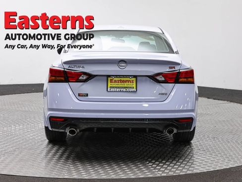 Used 2023 Nissan Altima 2.5 SR w/ SR Premium Package AWD/4WD image 6