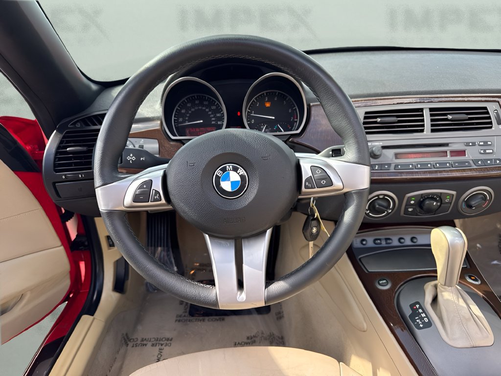Used 2004 BMW Z4 3.0i RWD image 12