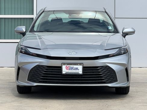 Used 2025 Toyota Camry LE w/ Convenience Package AWD/4WD image 6