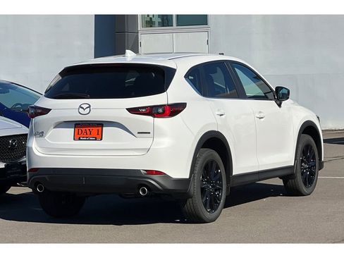 New 2025 MAZDA CX-5 Carbon Edition image 4