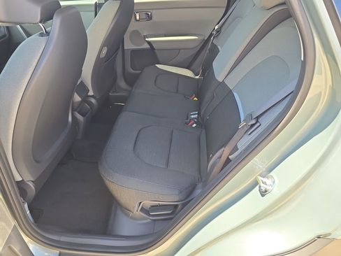 New 2027 Kia Seltos S FWD image 16