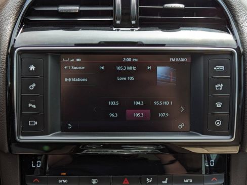 Used 2018 Jaguar F-PACE Prestige AWD/4WD image 19