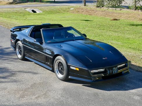 Used 1986 Chevrolet Corvette Coupe image 30