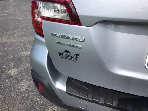 Used 2018 Subaru Outback 2.5i Limited AWD/4WD image 41