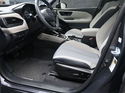 Used 2025 Subaru Forester Premium w/ Convenience Package #1 image 17